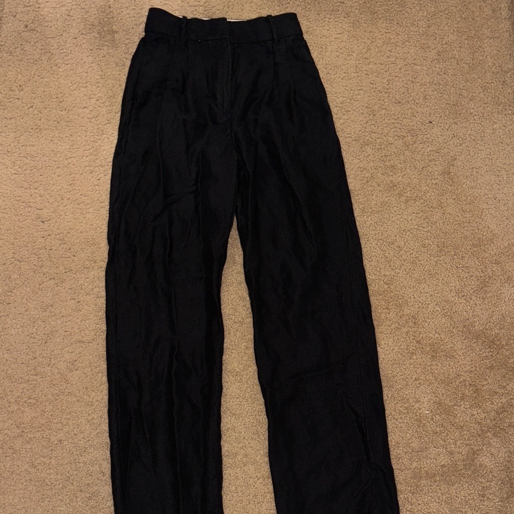 Aritzia Wilfred The Effortless Black Pants